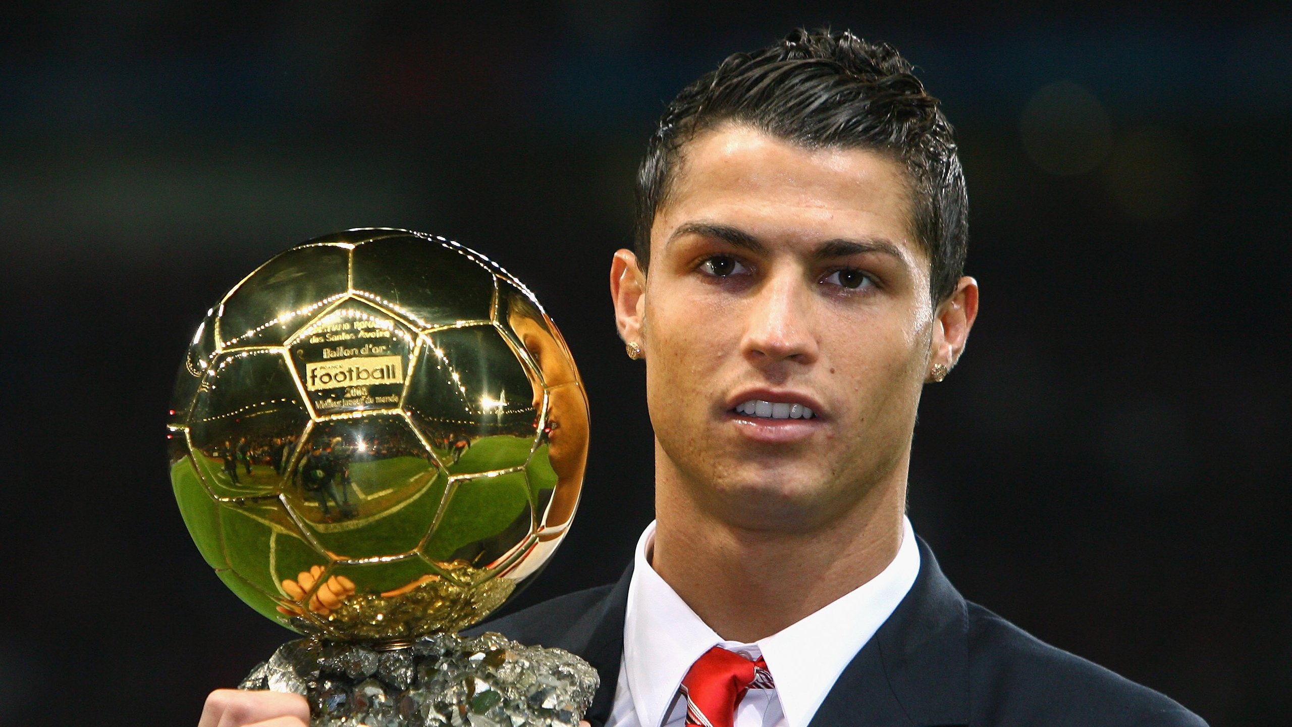 欧冠半决赛焦点战,尤文图斯如何以几内亚铁壁制霸欧洲足坛?