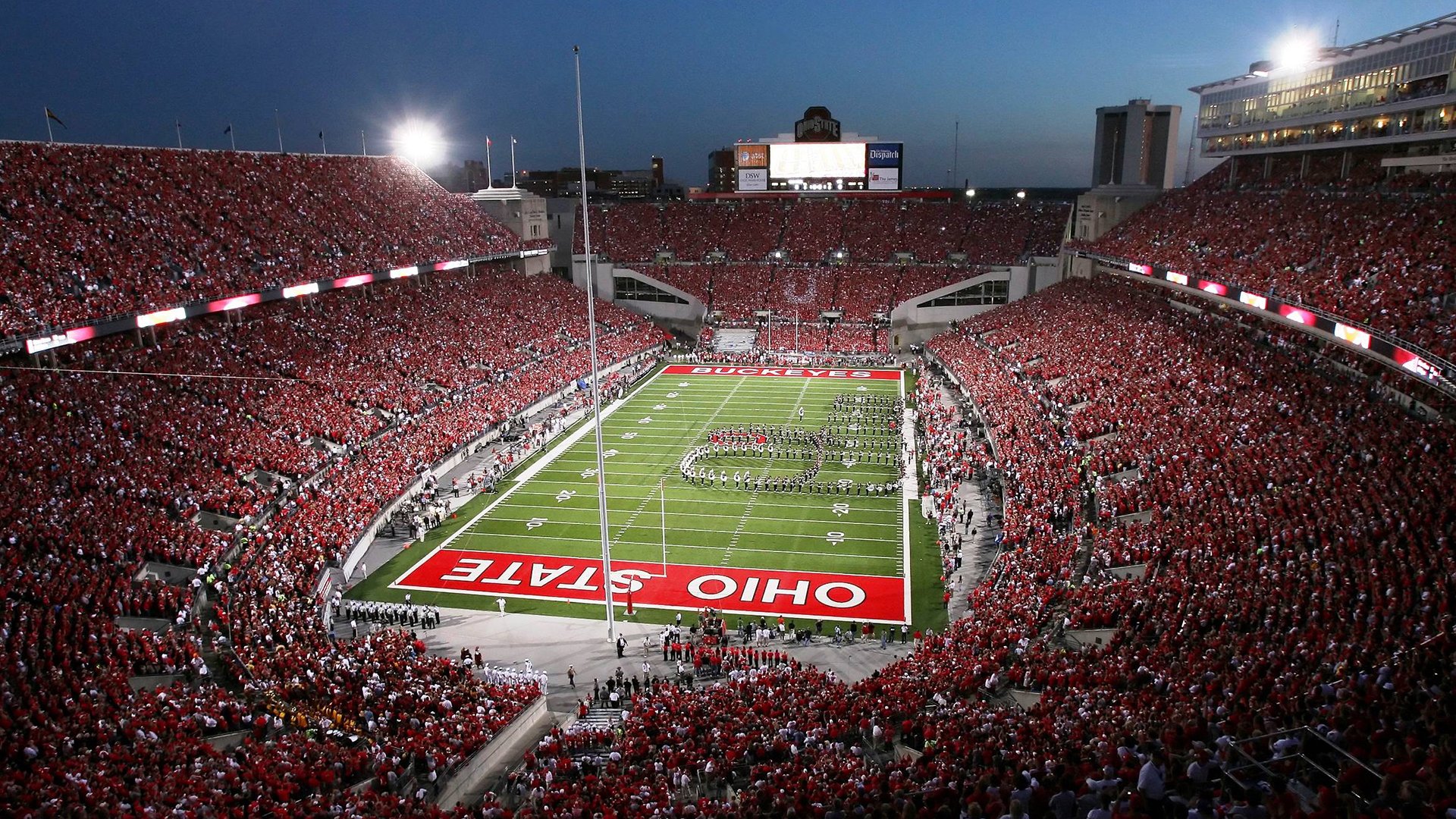 开云体育平台APP-利拉德之夜，当孤独的枪声在美加墨的星空下炸响